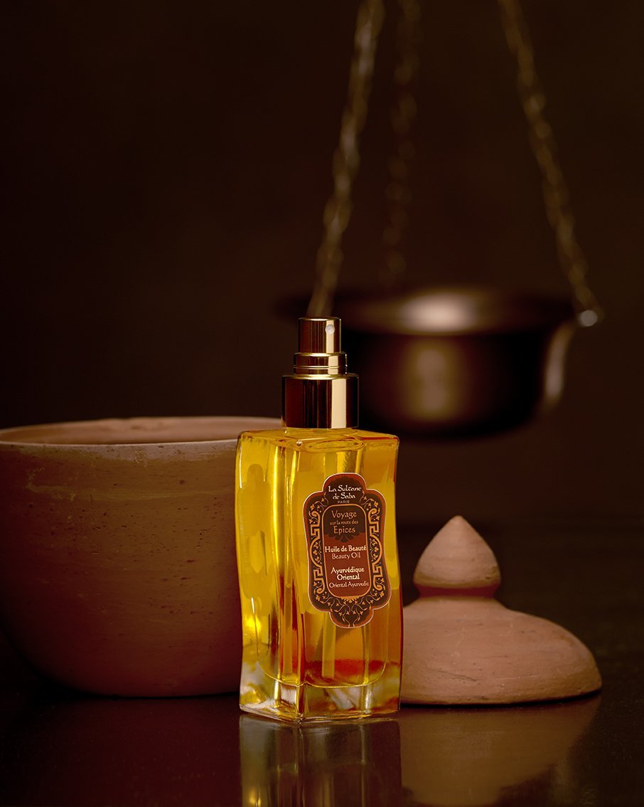 file:///C:/Users/Diana Diaconu/Pictures/Saved Pictures/La Sultane de Saba/PACKSHOT ESHOP 2020/AYURVEDIQUE/huile 1.png